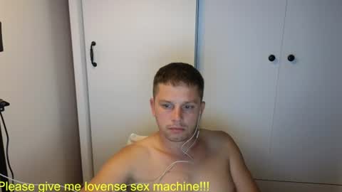 Snapshot of st1vemaster01 chatting on July 27, 1:51 pm st1vemaster01 online show from July 27, 1:51 pm