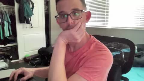 Snapshot of st22fe69 chatting on April 5, 8:39 pm Jose online show from April 5, 8:39 pm