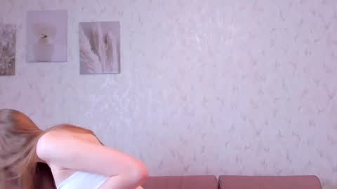 Lia online show from March 1, 1:29 pm