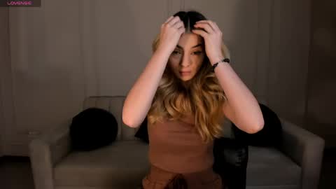 Snapshot of staceywood_ chatting on May 27, 10:56 am Stacy Woods online show from May 27, 10:56 am