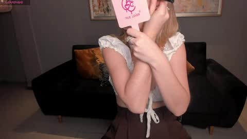 Snapshot of staceywood_ chatting on June 6, 11:04 am Stacy Woods online show from June 6, 11:04 am