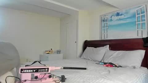 Snapshot of staciwilde chatting on September 18, 5:04 pm staciwilde online show from September 18, 5:04 pm