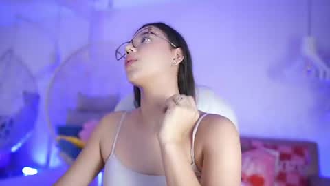 Snapshot of stacycooper_ chatting on June 8, 7:03 pm stacycooper_ online show from June 8, 7:03 pm