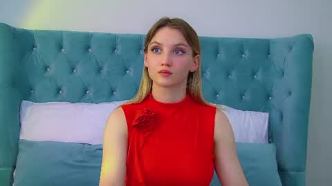 Snapshot of stacyevancesss chatting on June 26, 7:02 am StacyEvances online show from June 26, 7:02 am