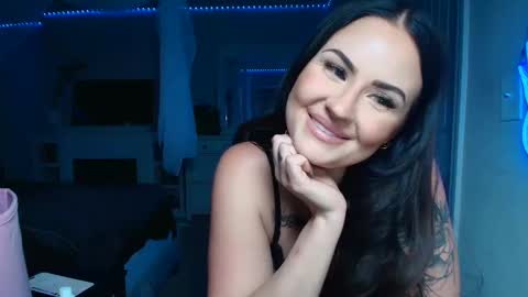 Snapshot of stacysmomm chatting on May 27, 2:30 am Hannah Lee online show from May 27, 2:30 am