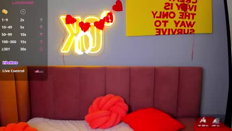 Snapshot of stacywells chatting on February 20, 6:26 am Stacy online show from February 20, 6:26 am