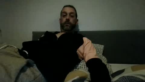 Snapshot of stallion115022 chatting on December 4, 6:27 pm stallion115022 online show from December 4, 6:27 pm