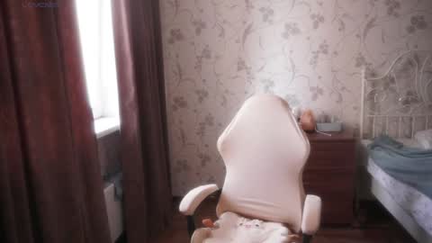Snapshot of star_shopping chatting on May 8, 7:03 am Alice online show from May 8, 7:03 am