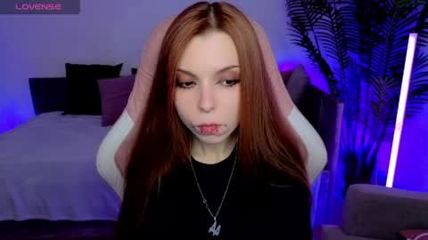 Snapshot of star_tarra chatting on May 6, 2:08 am Tarra online show from May 6, 2:08 am