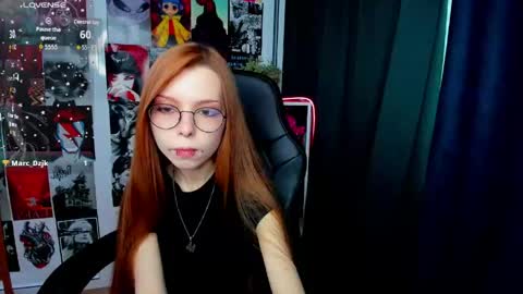 Snapshot of star_tarra chatting on May 7, 2:06 am Tarra online show from May 7, 2:06 am