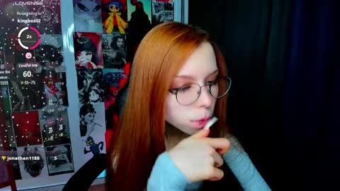 Snapshot of star_tarra chatting on May 8, 2:06 am Tarra online show from May 8, 2:06 am