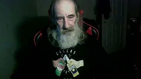 Snapshot of starblade104 chatting on March 27, 7:25 am starblade104 online show from March 27, 7:25 am