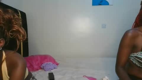 lia online show from February 24, 9:57 pm