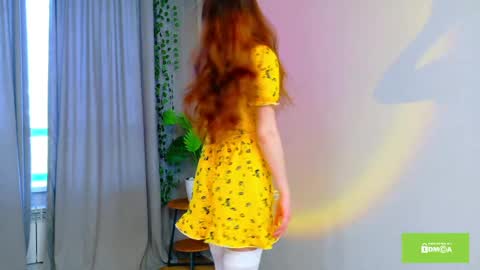 Nina online show from April 3, 1:25 am