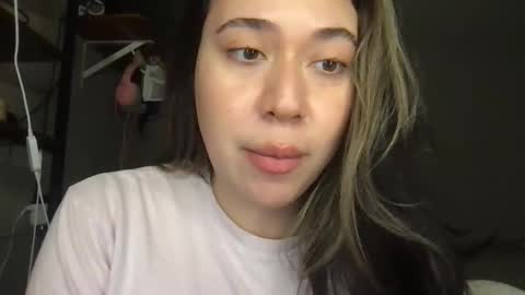 Snapshot of starlitdreams777 chatting on May 28, 7:16 am starlitdreams777 online show from May 28, 7:16 am