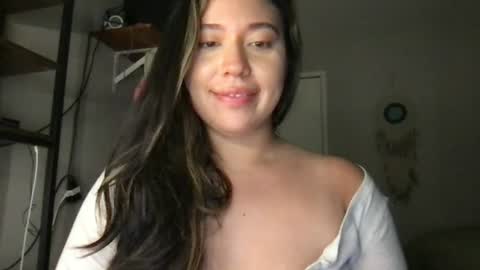 Snapshot of starlitdreams777 chatting on July 7, 6:47 am starlitdreams777 online show from July 7, 6:47 am