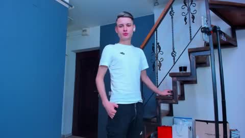 Snapshot of stashott69 chatting on February 13, 2:45 am STAS online show from February 13, 2:45 am