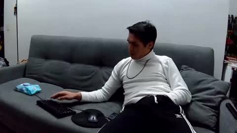 Snapshot of steban_jyj chatting on July 31, 7:08 am Katalleya and Steban online show from July 31, 7:08 am