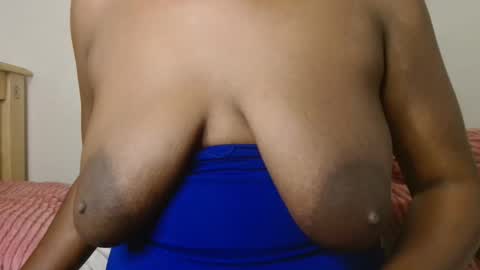 Snapshot of stecy65 chatting on February 5, 11:37 am cici online show from February 5, 11:37 am