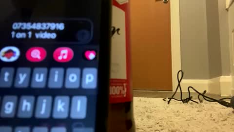 Snapshot of stedyson10 chatting on November 15, 3:15 am stedyson10 online show from November 15, 3:15 am