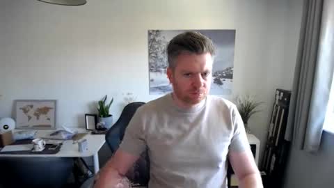 Snapshot of steelk2010 chatting on April 22, 1:12 pm steelk2010 online show from April 22, 1:12 pm