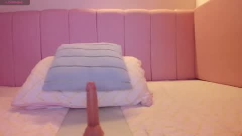 Stefa Gomez  online show from March 5, 12:12 pm