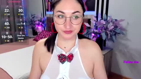 Snapshot of stefanawinter chatting on May 25, 10:10 am StefanaWinter online show from May 25, 10:10 am