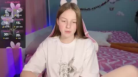 Snapshot of stefaniyaaa chatting on October 7, 6:27 pm stefa online show from October 7, 6:27 pm