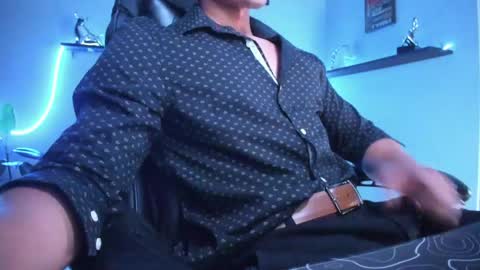 Snapshot of stefann_salvatore chatting on April 21, 1:42 am Stefann Salvatore online show from April 21, 1:42 am