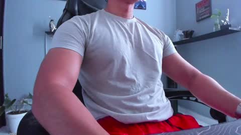 Snapshot of stefann_salvatore chatting on July 20, 4:42 pm Stefann Salvatore online show from July 20, 4:42 pm