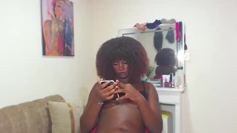 Snapshot of stefanny_2001 chatting on May 5, 12:51 am stefanny beautiful online show from May 5, 12:51 am