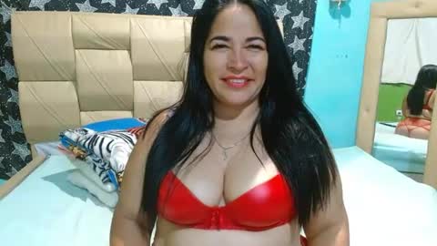 Snapshot of stefanny_taylor chatting on July 7, 1:30 am Stefanny online show from July 7, 1:30 am