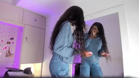 stefannyevans_ online show from February 5, 2:22 pm