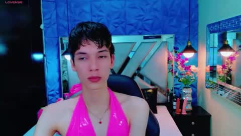 Snapshot of stefany_piink chatting on May 22, 1:06 pm stefany piink online show from May 22, 1:06 pm