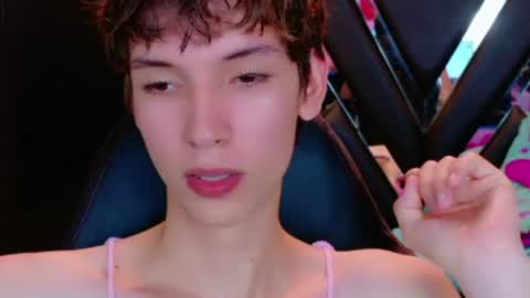 Snapshot of stefany_piink chatting on June 13, 4:27 pm stefany piink online show from June 13, 4:27 pm