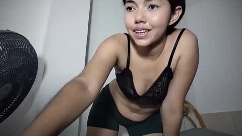 Snapshot of steffharris chatting on February 5, 6:13 am stefany online show from February 5, 6:13 am