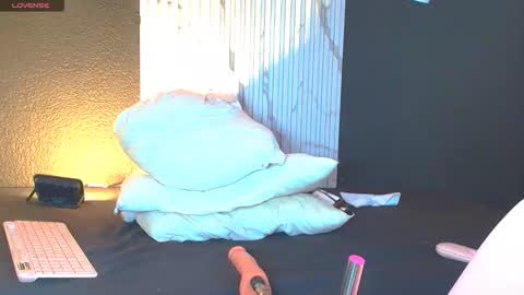 Snapshot of steffy_cherie chatting on November 26, 9:10 am Stefania online show from November 26, 9:10 am