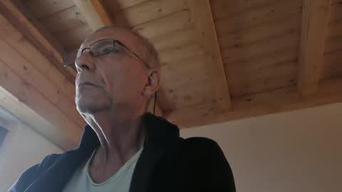 stefi444466 online show from March 28, 5:51 am