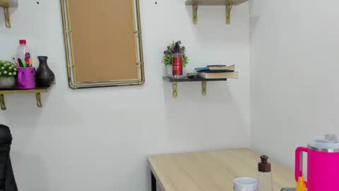 Snapshot of stefy_cg chatting on April 22, 8:32 pm Stefy online show from April 22, 8:32 pm