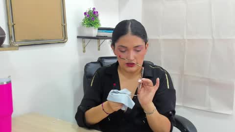 Snapshot of stefy_cg chatting on May 5, 7:33 pm Stefy online show from May 5, 7:33 pm