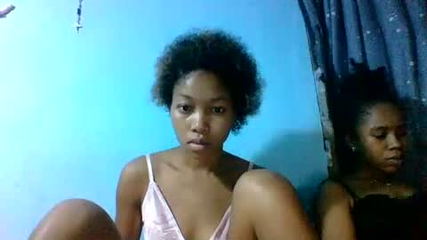 Snapshot of stehalolo chatting on February 9, 4:38 am stehalolo online show from February 9, 4:38 am