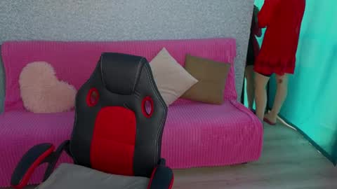 Snapshot of steladream chatting on June 2, 9:33 am Stela online show from June 2, 9:33 am