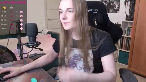 Snapshot of stella_and_carol chatting on November 1, 3:36 pm Diana online show from November 1, 3:36 pm