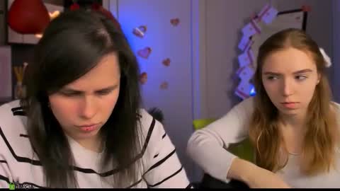 Snapshot of stella_flower chatting on February 25, 6:01 am stella_flower online show from February 25, 6:01 am