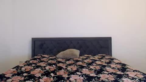 Snapshot of stella_john chatting on September 20, 5:19 am Stella John online show from September 20, 5:19 am