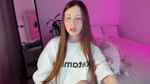 stella_sunny online show from February 28, 12:10 am