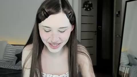 Snapshot of stella_sunny chatting on June 11, 11:58 pm stella_sunny online show from June 11, 11:58 pm