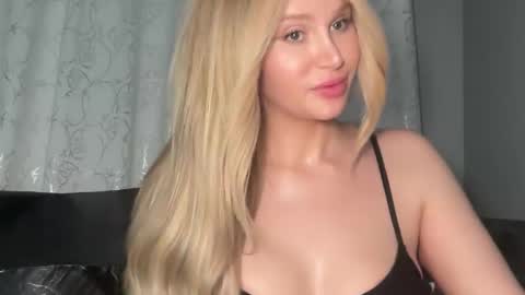 Stella Bella online show from March 15, 4:51 am