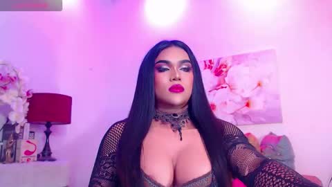 CALL ME STELLA online show from March 8, 7:45 am