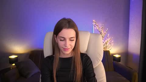 stellahoneywell online show from October 25, 12:56 pm
